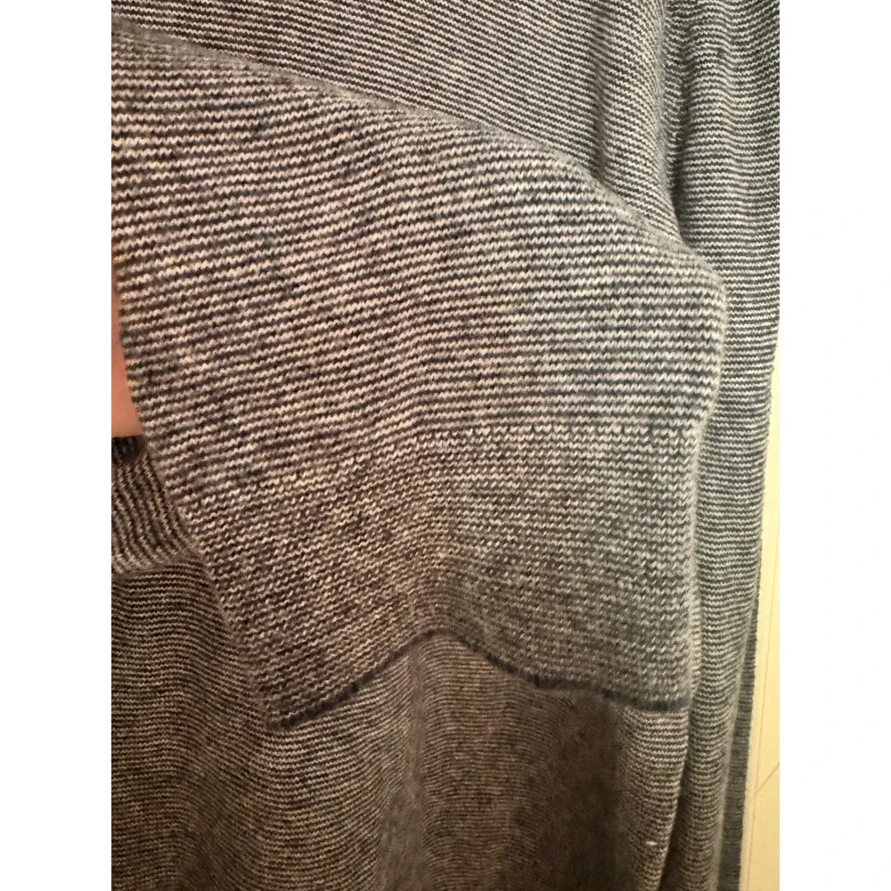 Banana Republic Luxe Yarn Sweater XL Navy White Stripe Silk‎ Cashmere Blend